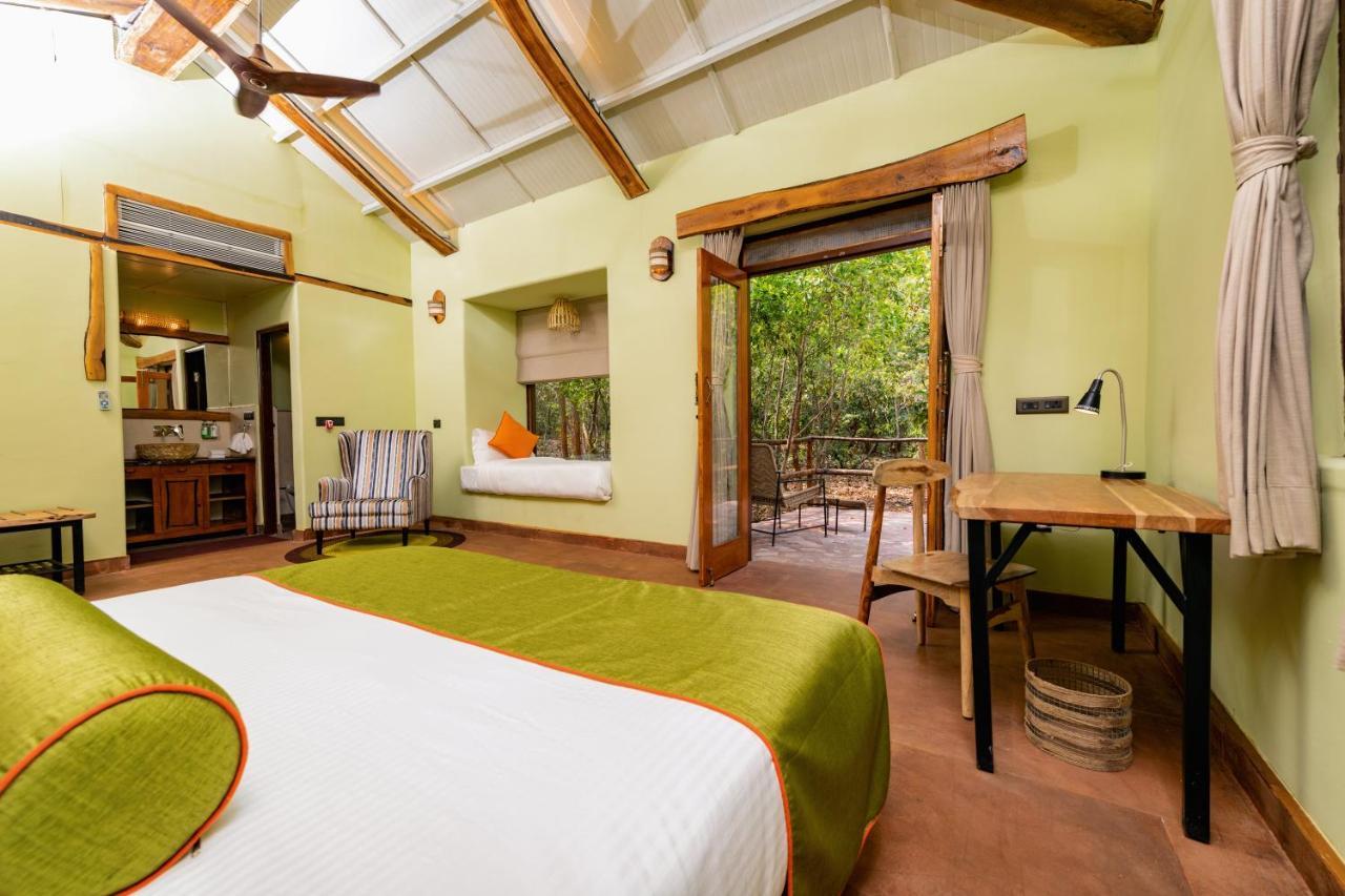 Kanha Jungle Camp Экстерьер фото