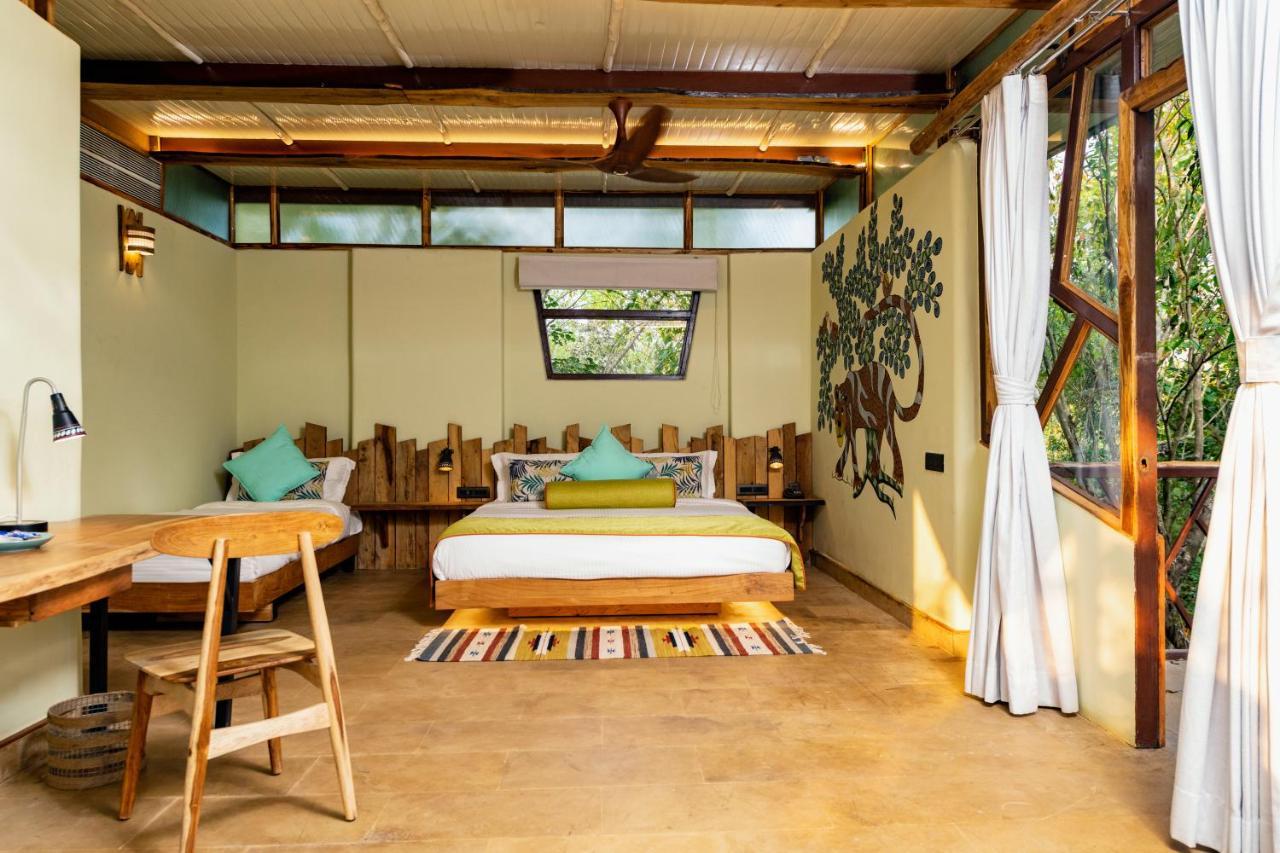 Kanha Jungle Camp Экстерьер фото